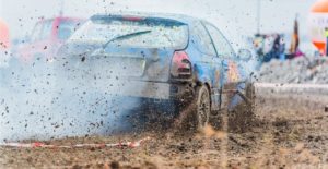 Καυγαδάκι προκάλεσε παραλίγο τραγωδία σε αγώνα autocross — ΣΚΑΪ (www.skai.gr)