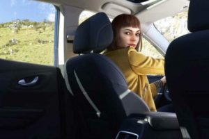H νέα Ambassador του Renault KADJAR είναι η Liv και είναι ψηφιακή! – Cars