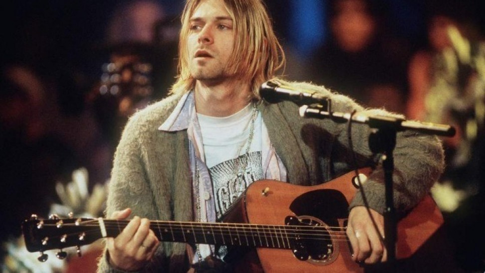Κερτ Κομπέιν: Ποσό ρεκόρ σε δημοπρασία για την κιθάρα που είχε στο MTV Unplugged