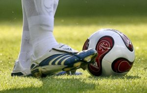Ποδοσφαιριστής ξυλοκοπήθηκε μέχρι θανάτου από συμπαίκτες του – News.gr