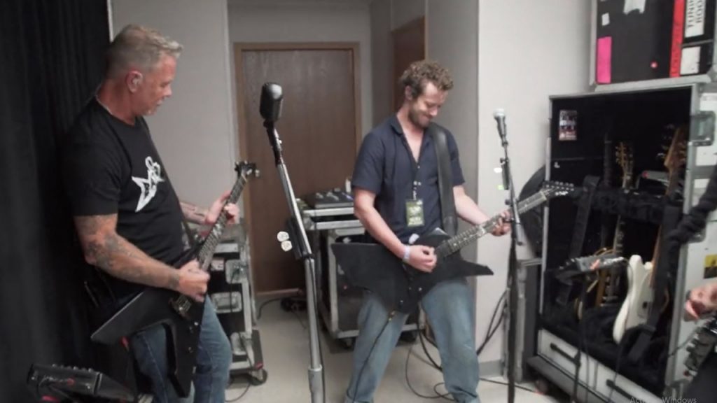 Metallica και Joseph Quinn του Stranger Things παίζουν το Master of Puppets