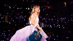 Taylor Swift: Περιήγηση στο Λονδίνο εμπνευσμένη από το «London Boy» της τραγουδίστριας